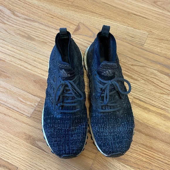 Men’s black Adidas sneakers - Picture 8 of 10